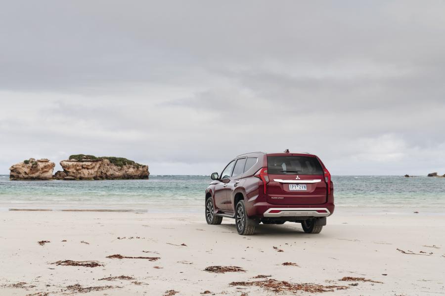  Mitsubishi Pajero Sport 2020 года  (AU) (фото 25 из 38)